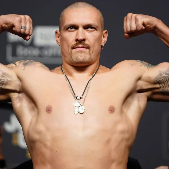 Александр Усик